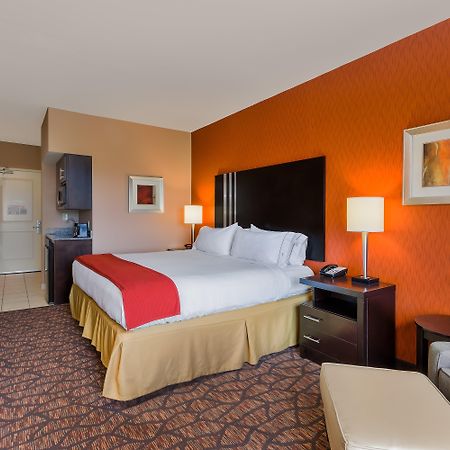 Holiday Inn Express And Suites Alpine By Ihg Buitenkant foto