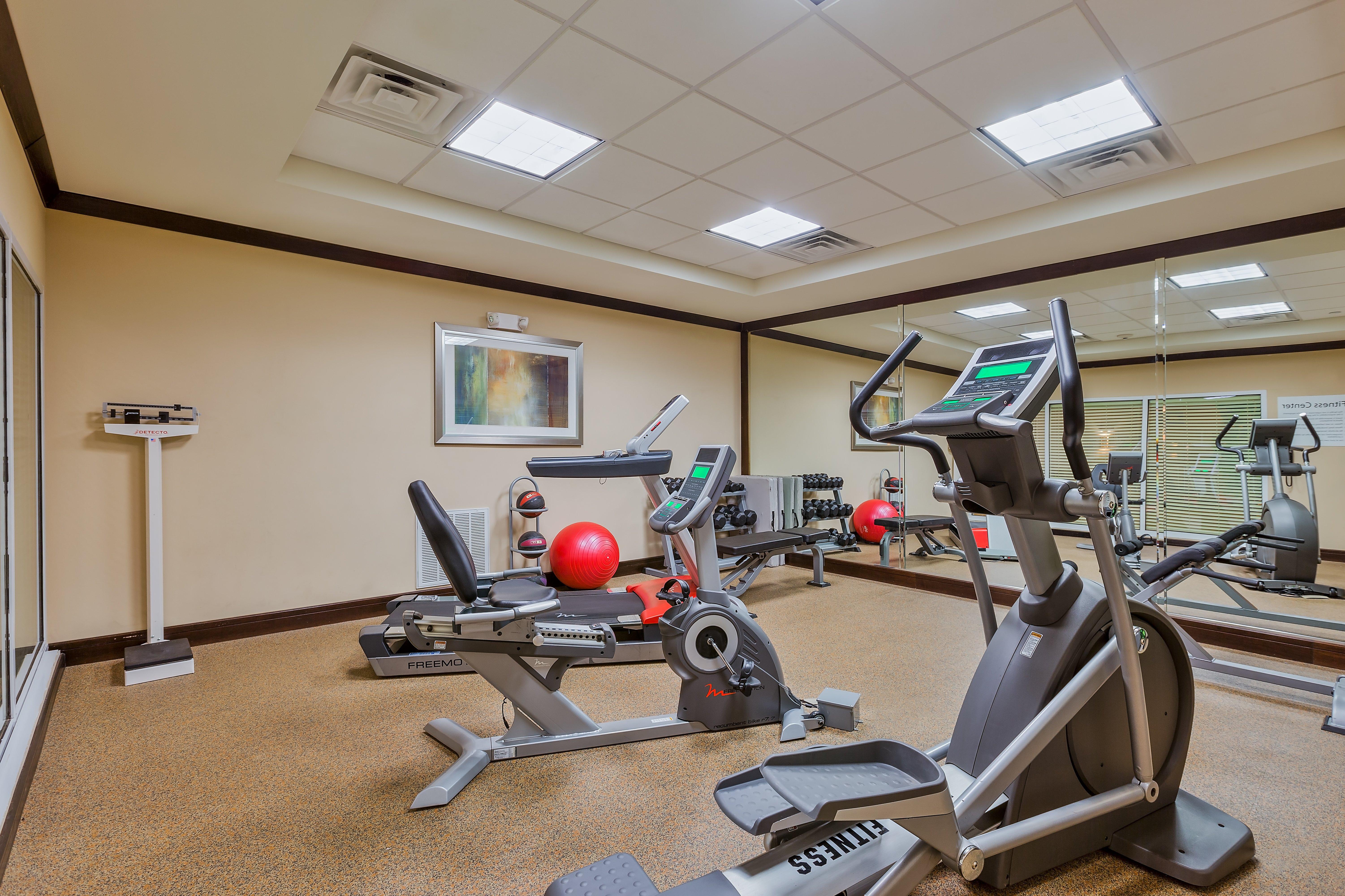 Holiday Inn Express And Suites Alpine By Ihg Buitenkant foto