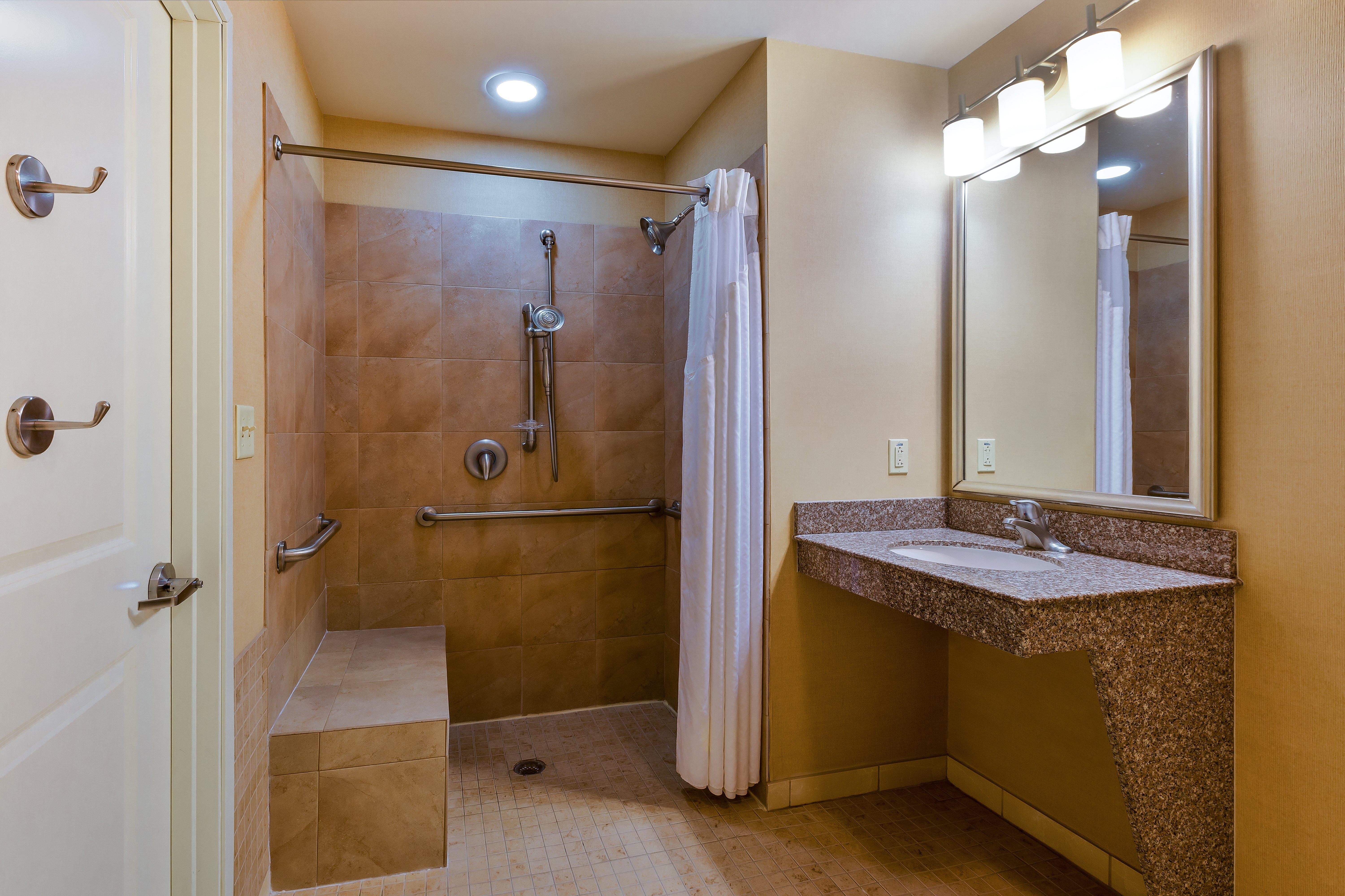 Holiday Inn Express And Suites Alpine By Ihg Buitenkant foto