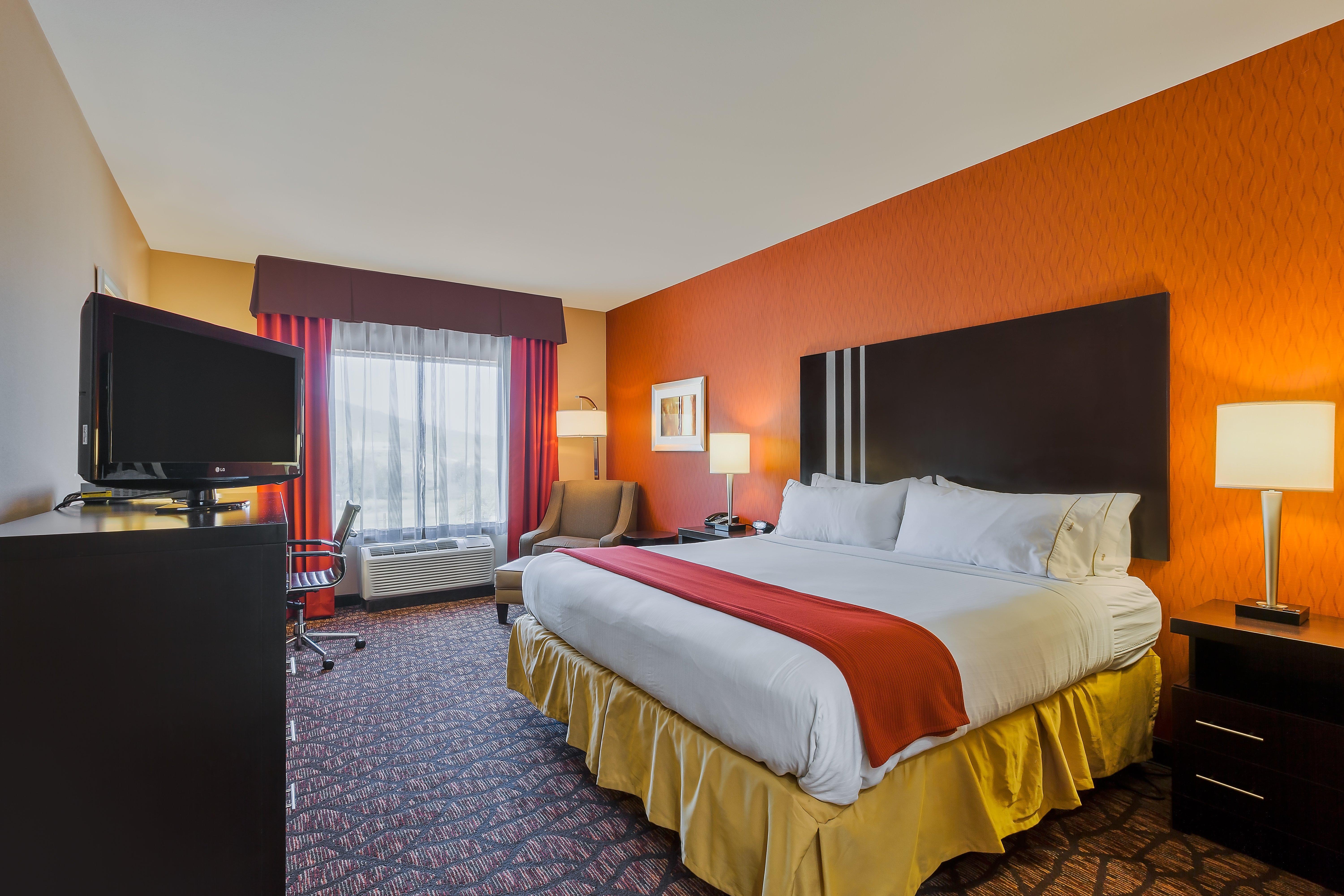 Holiday Inn Express And Suites Alpine By Ihg Buitenkant foto