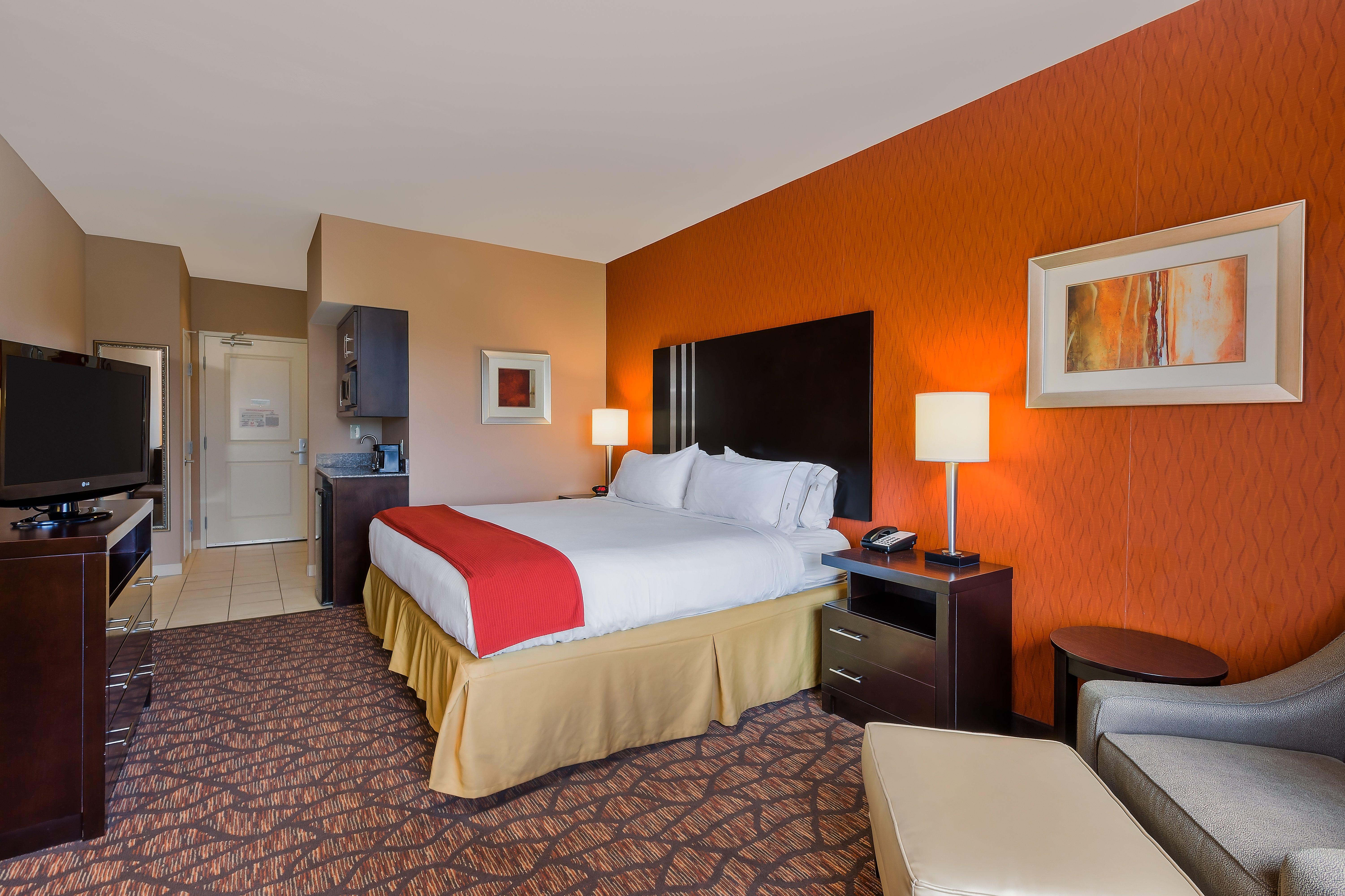 Holiday Inn Express And Suites Alpine By Ihg Buitenkant foto