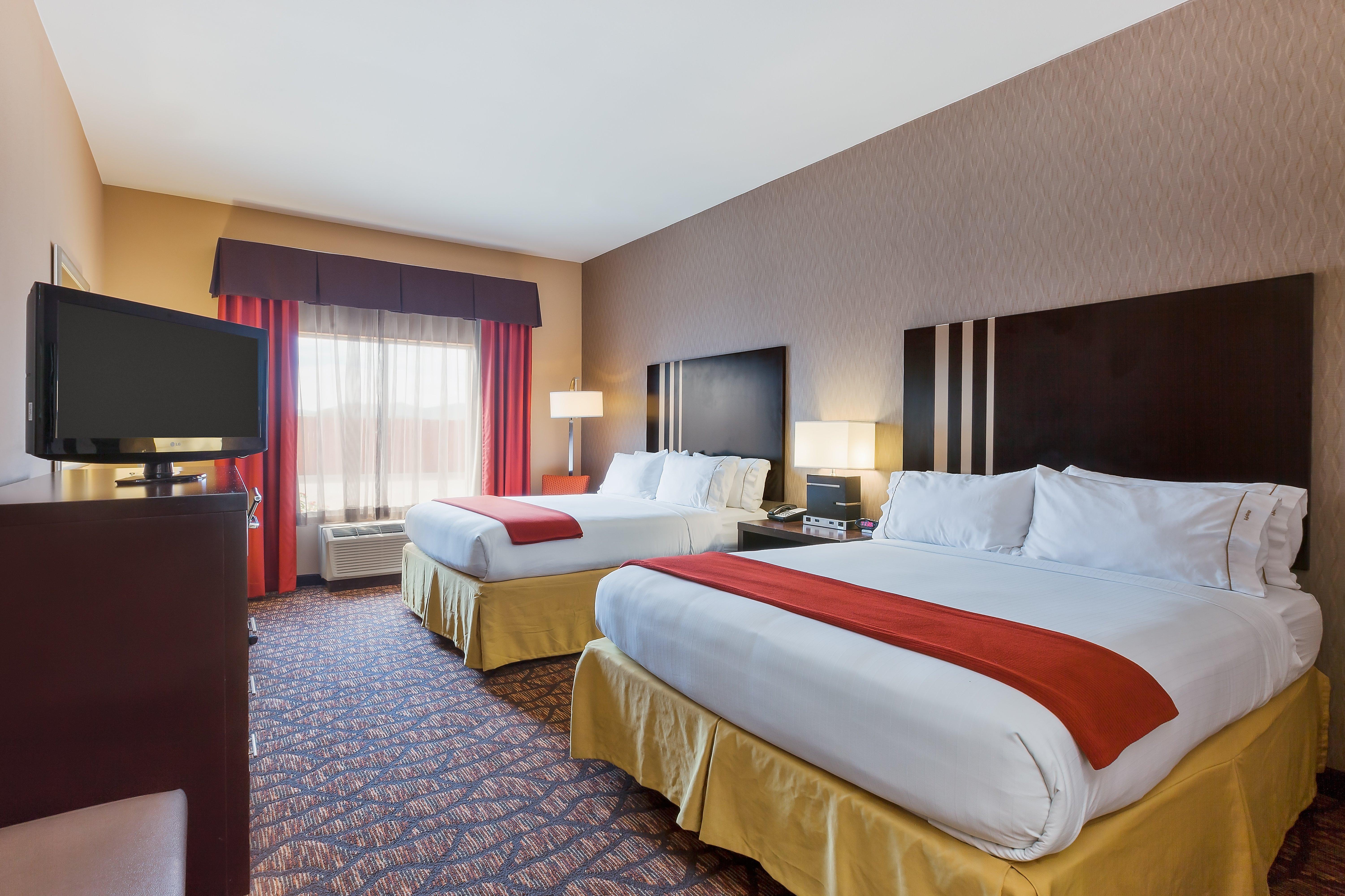 Holiday Inn Express And Suites Alpine By Ihg Buitenkant foto