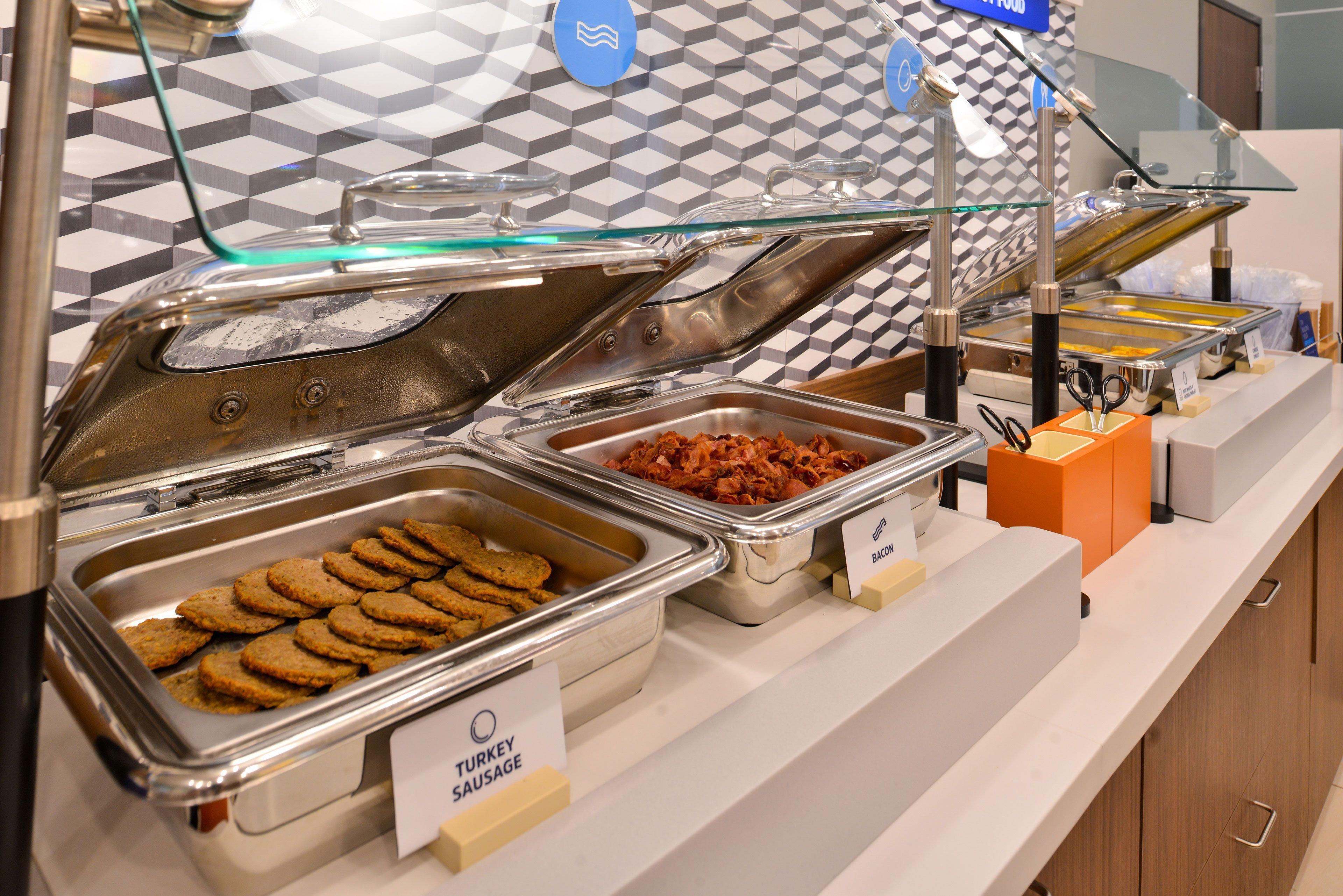 Holiday Inn Express And Suites Alpine By Ihg Buitenkant foto